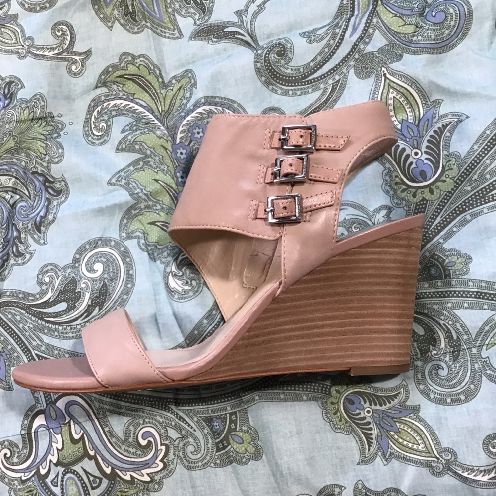 Vince Camuto wedge Sandals